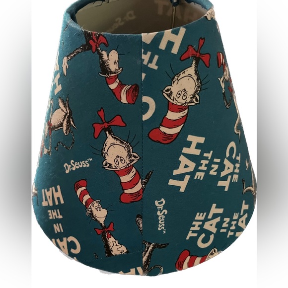 Cat In the Hat lampshade. - Picture 2 of 9